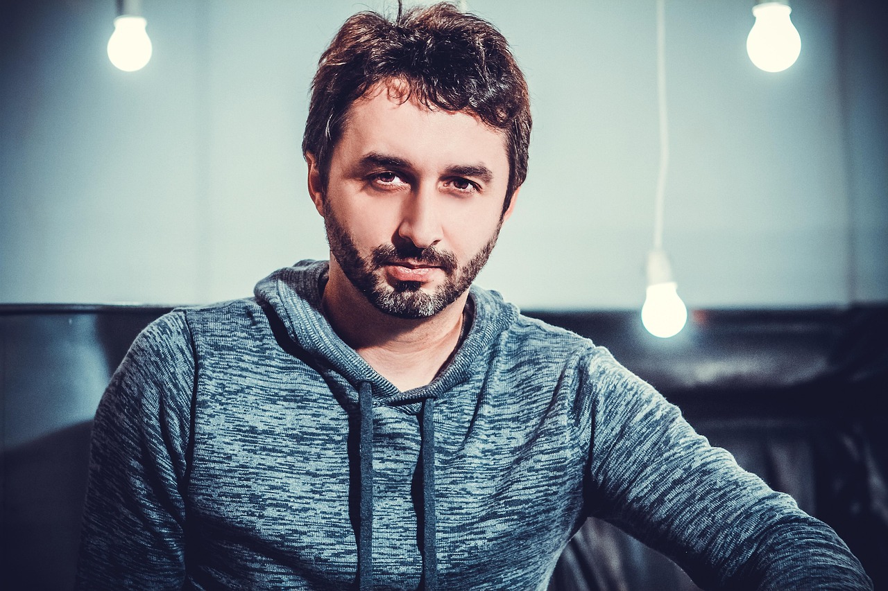 man, boy, light bulbs, in a studio, model, beard